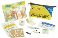 Adventure Medical Kits Ultralight / Watertight Series .9 Med Kit 0125-0290 -Outdoor Tactical Gear adventure medical kits ultralight watertight series .9 med kit 0125 0290 0125 0290 62342.1635985367