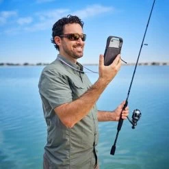 Nite Ize RunOff Waterproof Phone Case -Outdoor Tactical Gear nite ize runoff waterproof phone case ropc 09 r3 69121.1619217109