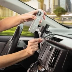 Nite Ize Squeeze Universal Dash Mount -Outdoor Tactical Gear nite ize squeeze universal dash mount sudk 01 r8 78016.1656265845